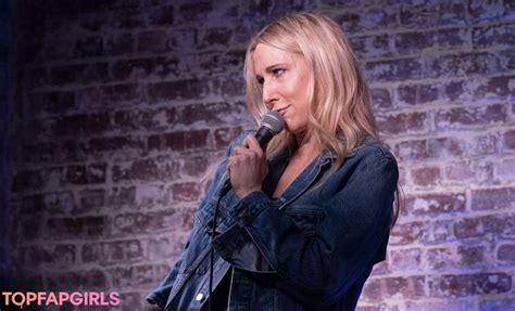 Nikki Glaser Nude Pics & Porn LEAKED And Feet Photos